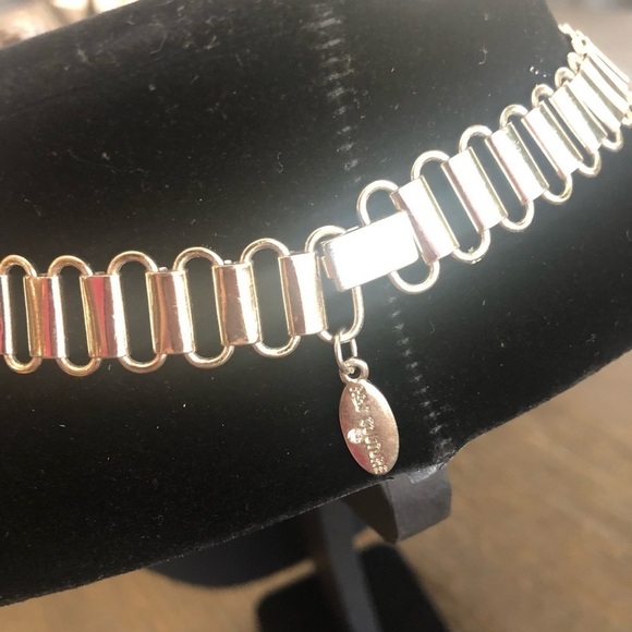 B & J COUTURE Statement short necklace - Picture 8 of 11